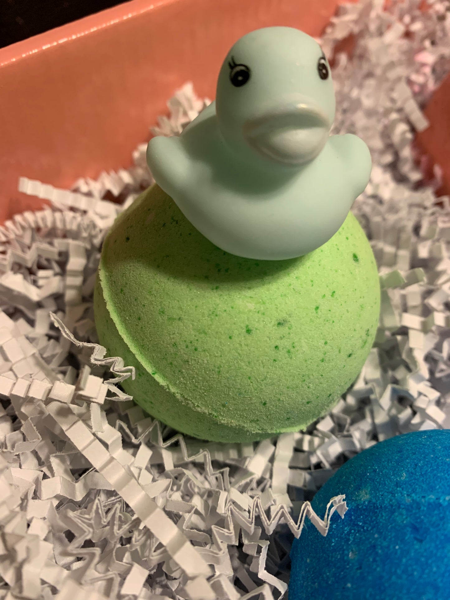 6 Piece Medium Size Rainbow Colors Rubber Ducky Inside Bath Bomb