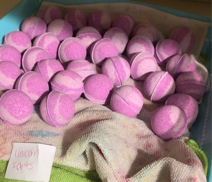 LIMITED TIME ONLY! 75cent mini bath bombs!!!