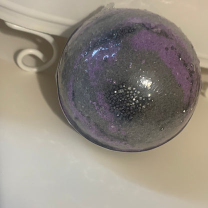 Lavender, Frankincense & Charcoal Bath Bomb