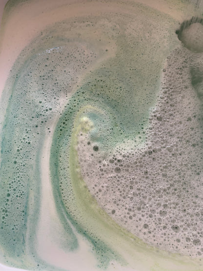 Tea Tree & Lemongrass Bath Bomb