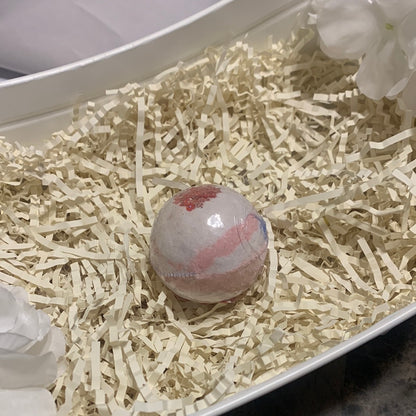 Peaches & Cream Bath Bomb