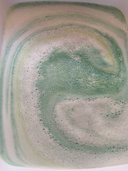 Tea Tree & Lemongrass Bath Bomb